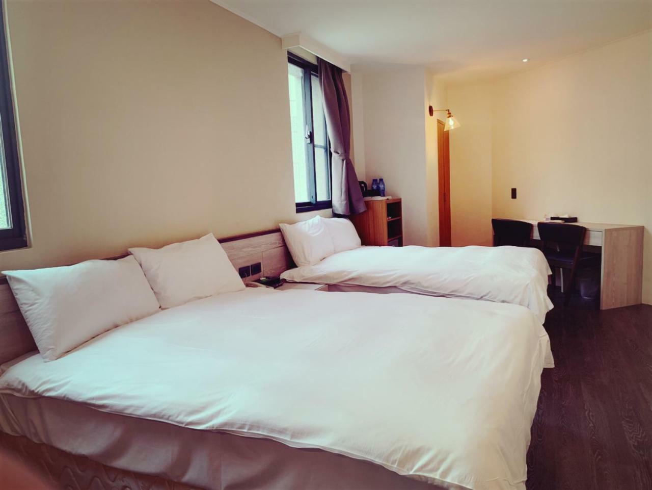 Raise Hotel Taichung Esterno foto
